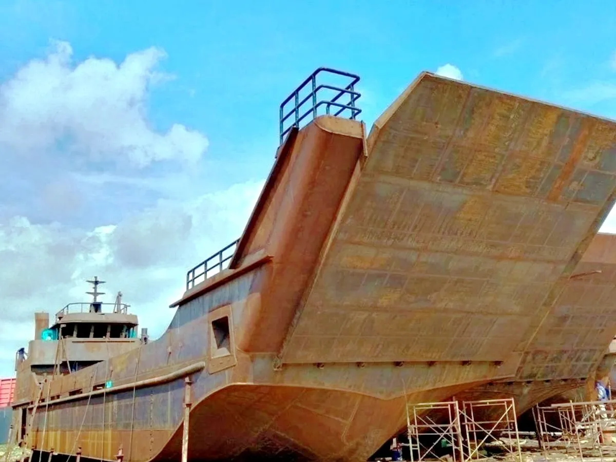 Landungsboot, Tank zu verkaufen