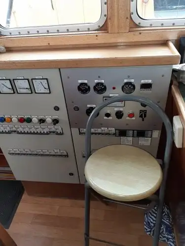 Trawler zu verkaufen