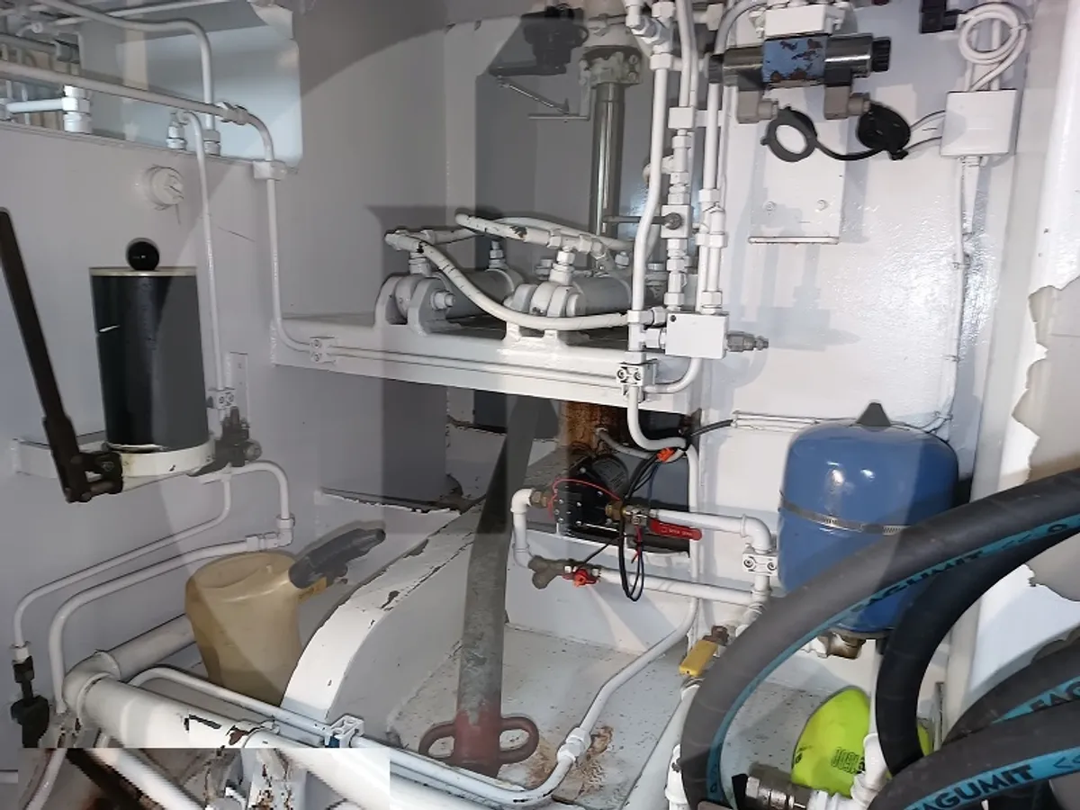 Lebendfischtransporter zu verkaufen