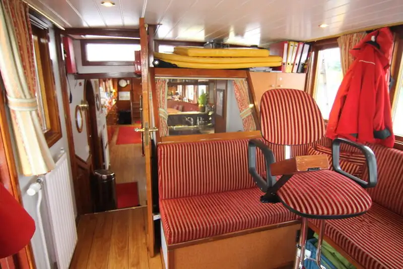 Kreuzfahrtschiff zu verkaufen