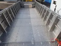 Landungsboot, Tank zu verkaufen