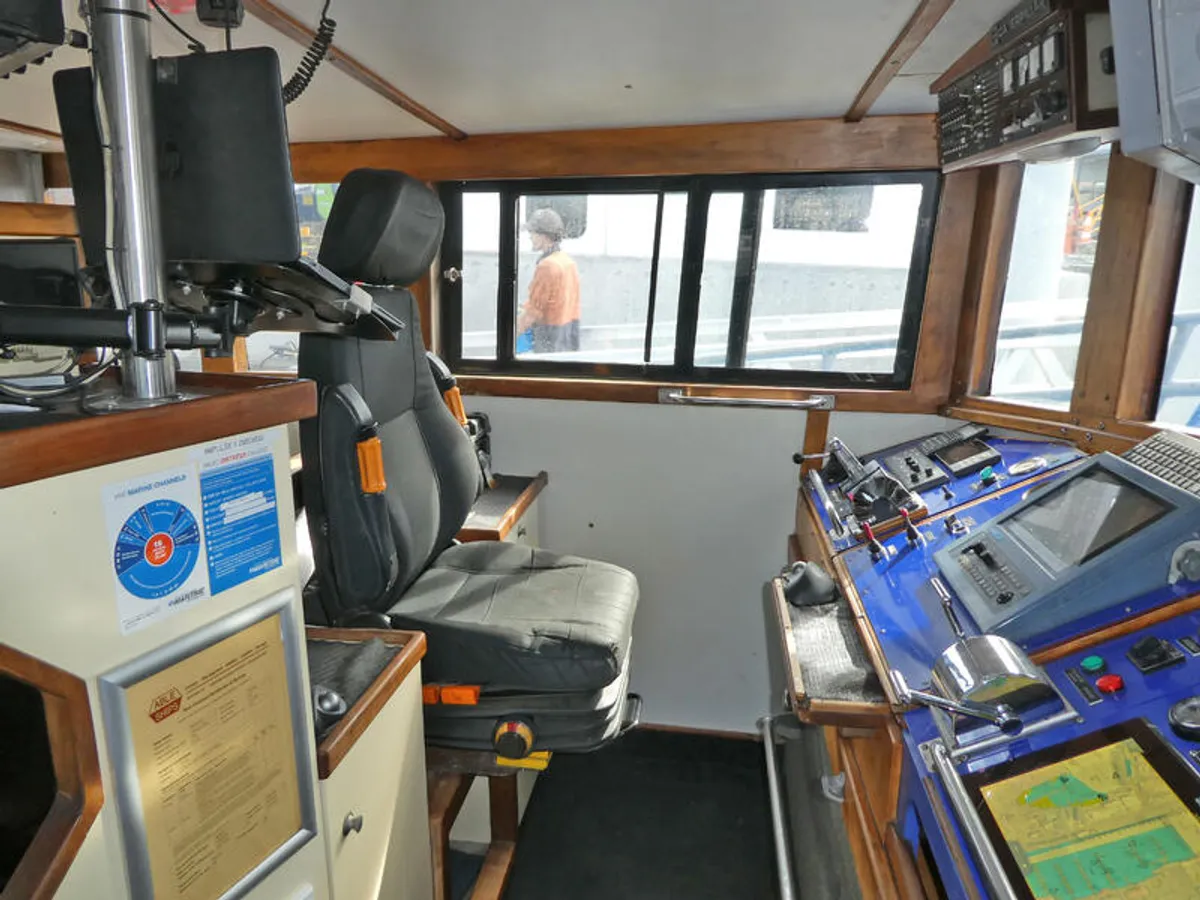 Fährschiff zu verkaufen