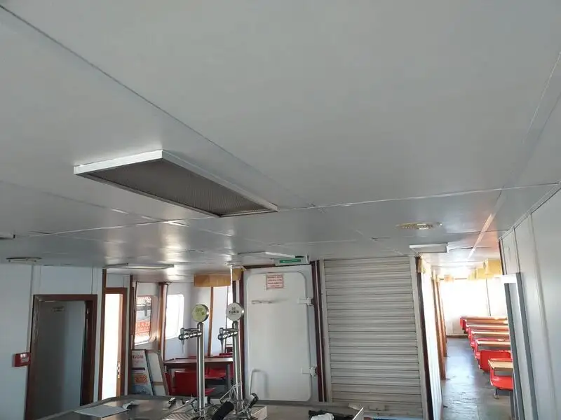 Kreuzfahrtschiff zu verkaufen