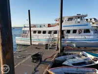 Fährschiff zu verkaufen
