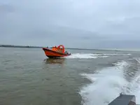 Festrumpf-Schlauchboot zu verkaufen