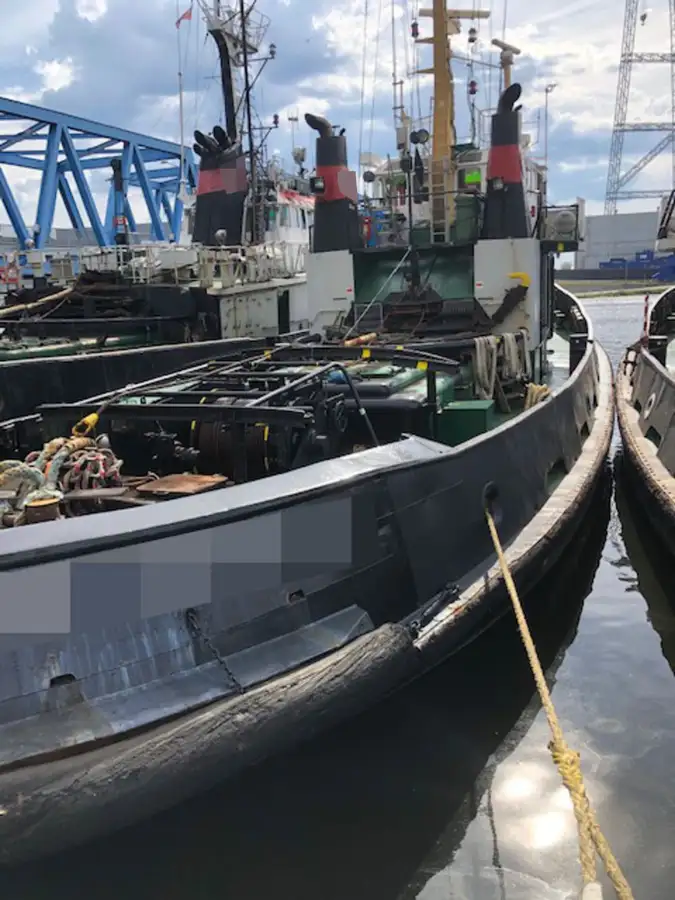 Schleppboot zu verkaufen