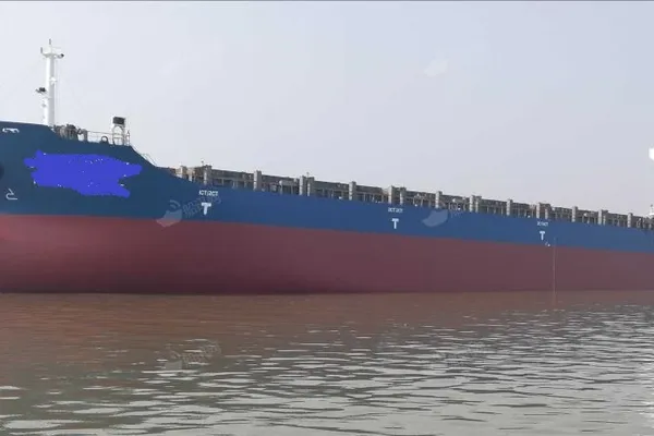 Container ship for sale