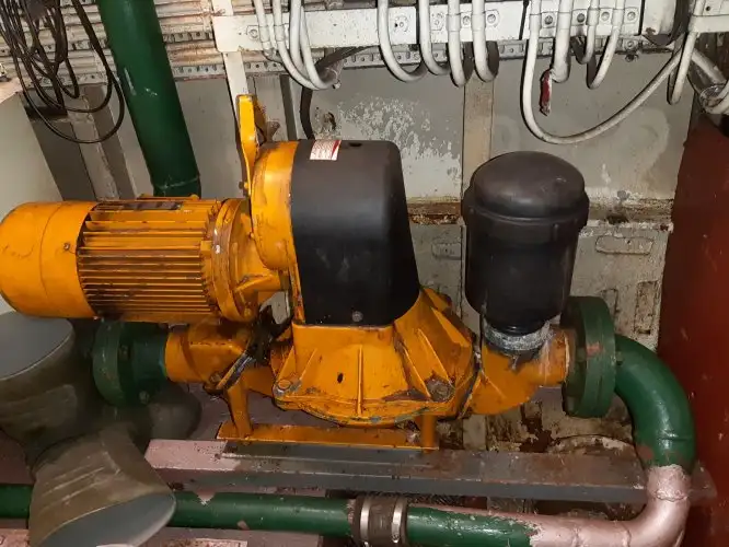 Trawler zu verkaufen