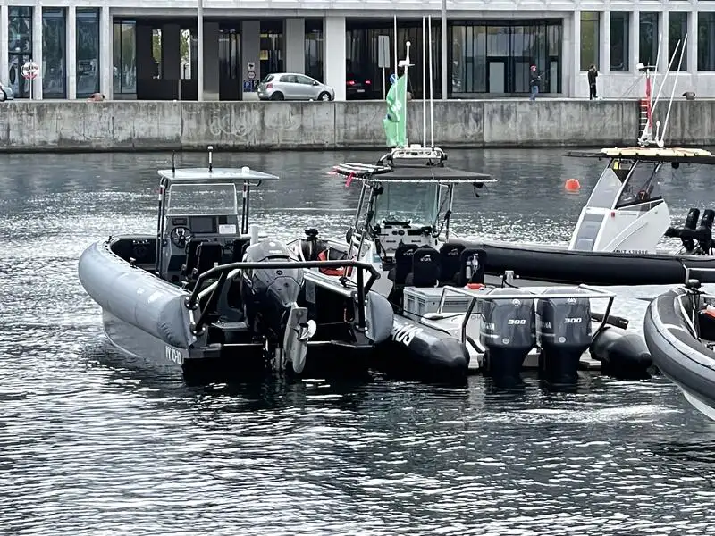 Festrumpf-Schlauchboot zu verkaufen