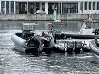 Festrumpf-Schlauchboot zu verkaufen