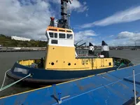 Schleppboot zu verkaufen