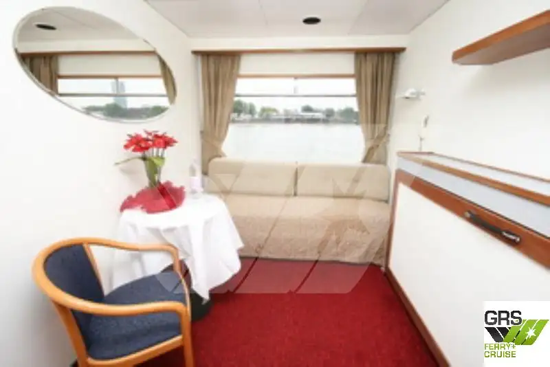Kreuzfahrtschiff zu verkaufen