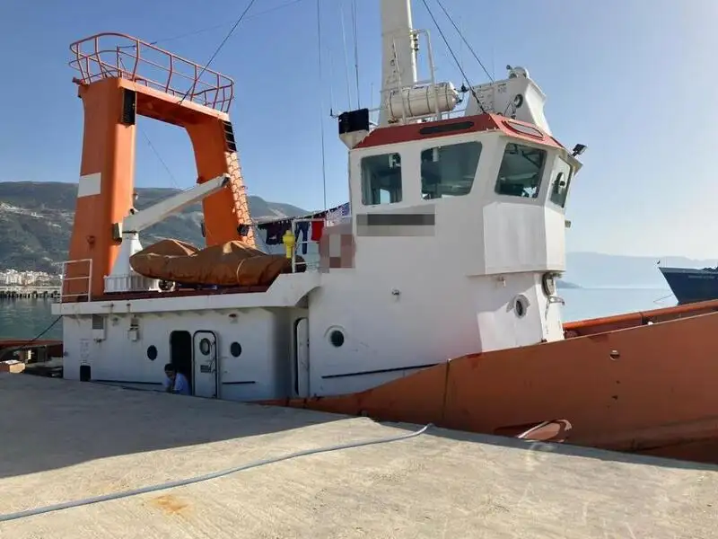 Schleppboot zu verkaufen