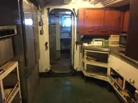 Landungsboot, Tank zu verkaufen