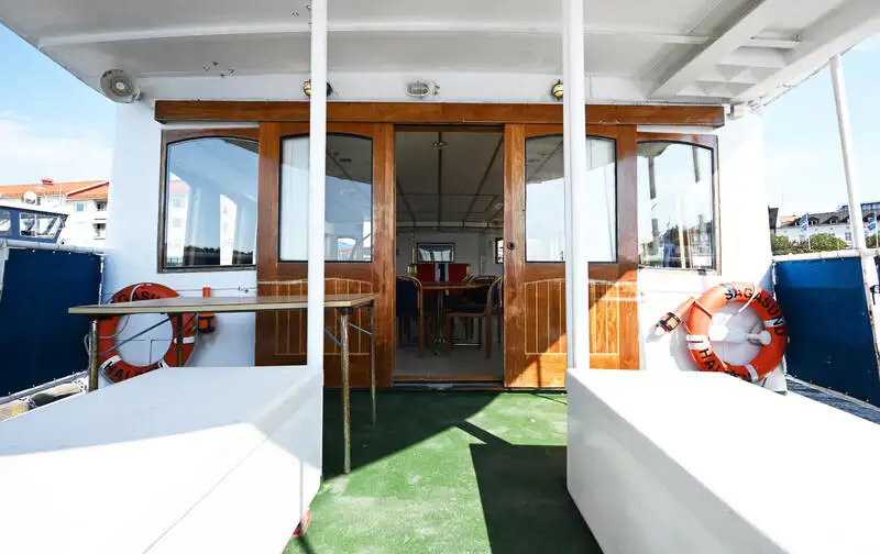 Kreuzfahrtschiff zu verkaufen