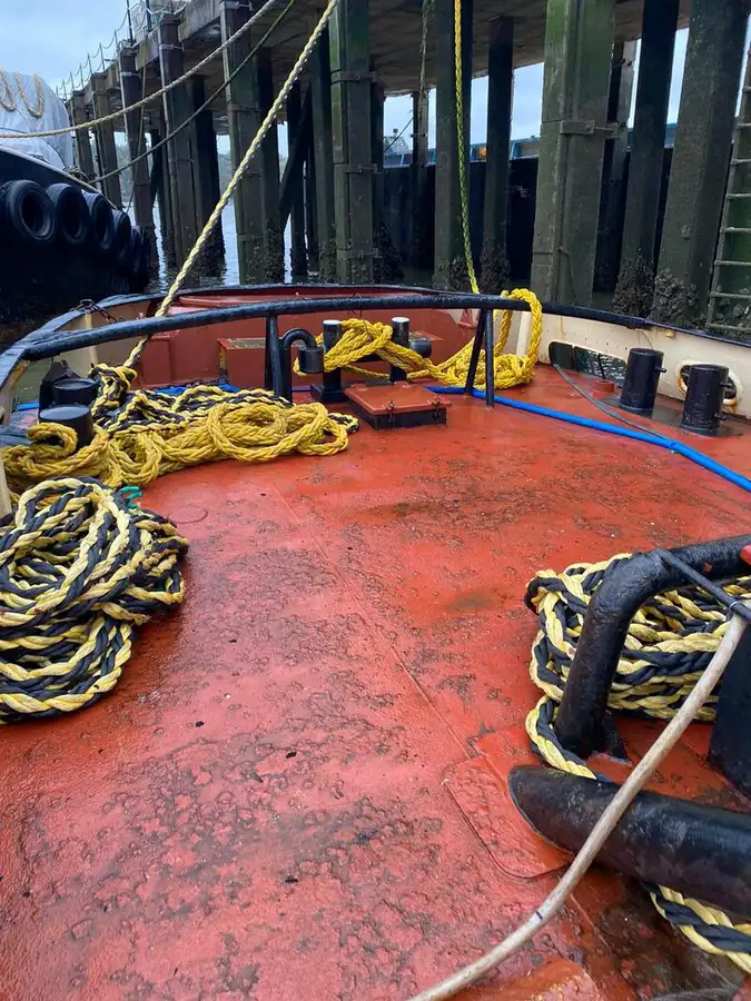 Schleppboot zu verkaufen
