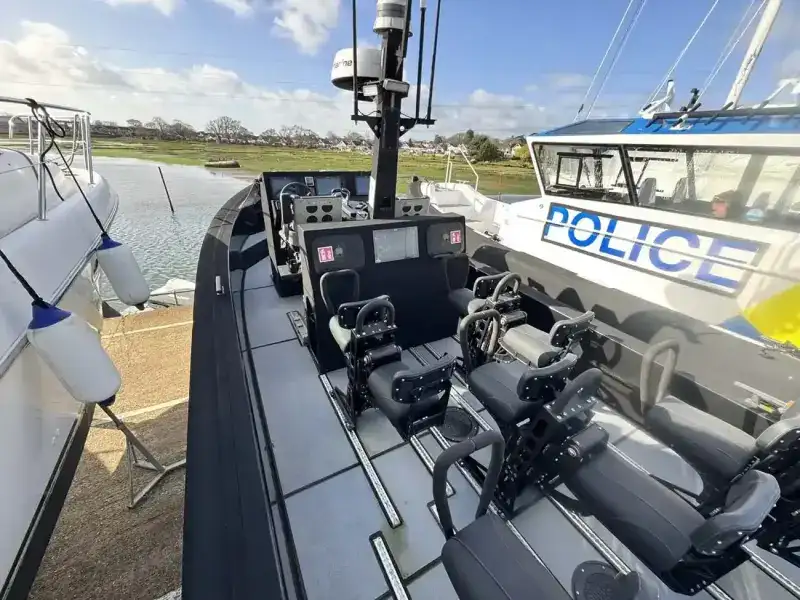 Festrumpf-Schlauchboot zu verkaufen