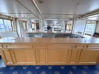 Kreuzfahrtschiff zu verkaufen