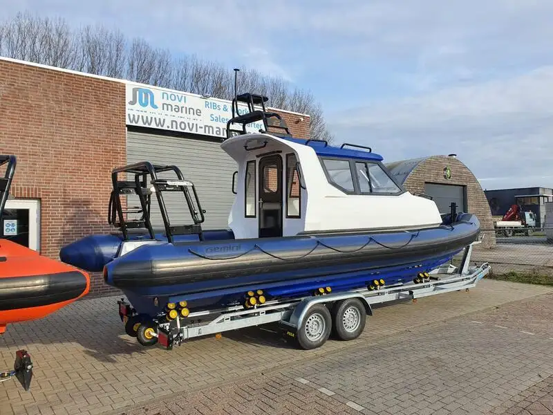 Festrumpf-Schlauchboot zu verkaufen