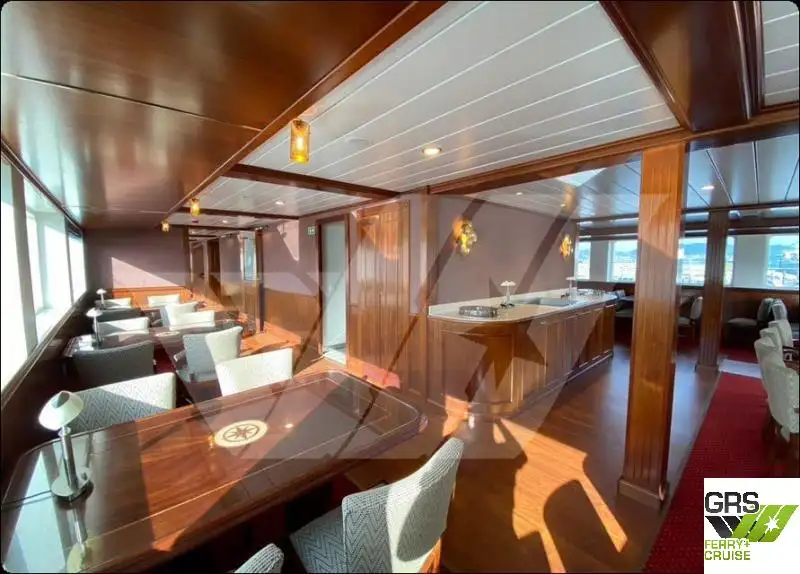 Kreuzfahrtschiff zu verkaufen