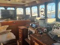 Trawler zu verkaufen
