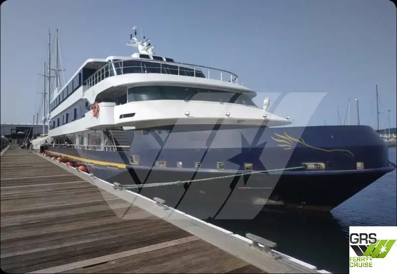 Kreuzfahrtschiff zu verkaufen