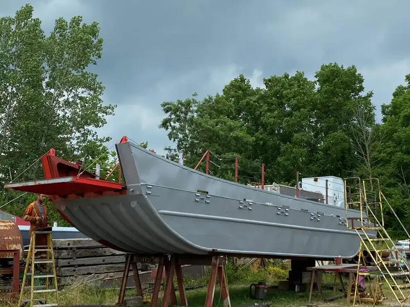 Landungsboot, Tank zu verkaufen
