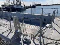 Landungsboot, Tank zu verkaufen