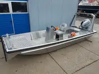 Arbeitsboote zu verkaufen