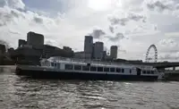 Kreuzfahrtfähre zu verkaufen