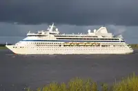 Kreuzfahrtschiff zu verkaufen