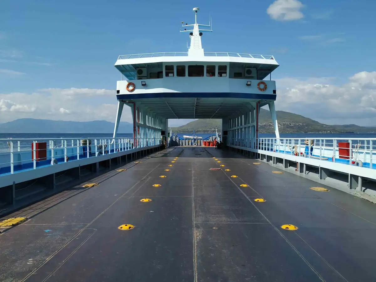 Landungsboot, Tank zu verkaufen