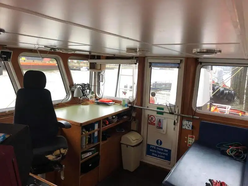 Schleppboot zu verkaufen