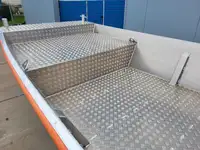 Arbeitsschiffe zu verkaufen