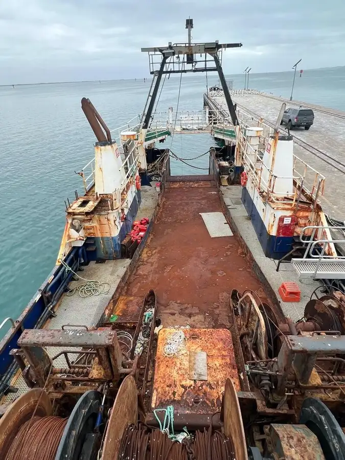 Trawler zu verkaufen
