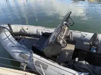 Festrumpf-Schlauchboot zu verkaufen