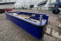 Fährschiff zu verkaufen