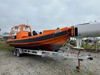 Festrumpf-Schlauchboot zu verkaufen