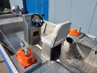 Arbeitsboote zu verkaufen