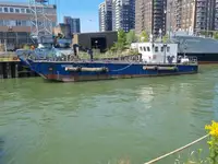 Landungsboot, Tank zu verkaufen