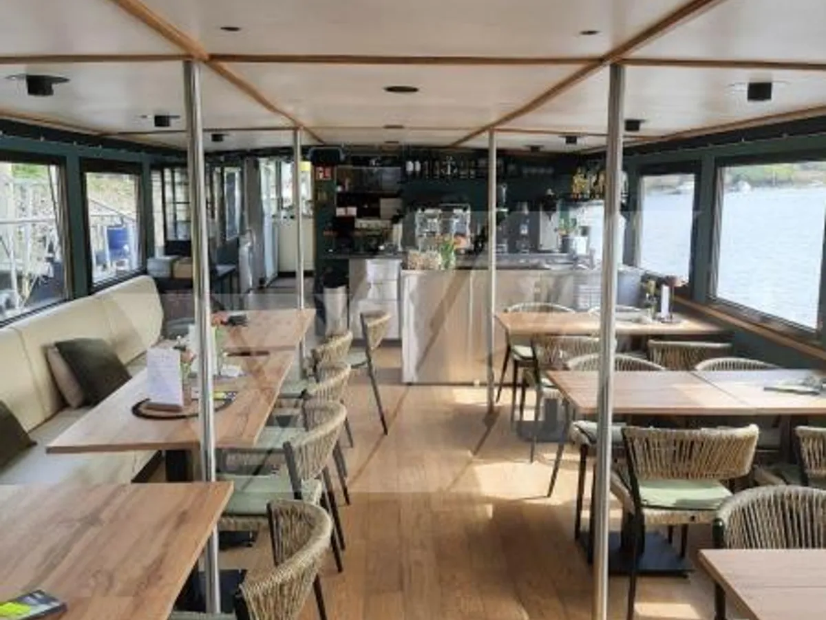 Restaurant-Schiff zu verkaufen