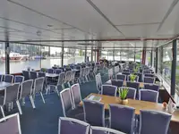 Kreuzfahrtschiff zu verkaufen
