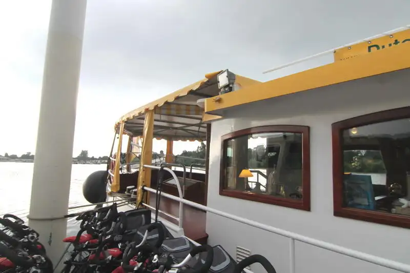 Kreuzfahrtschiff zu verkaufen