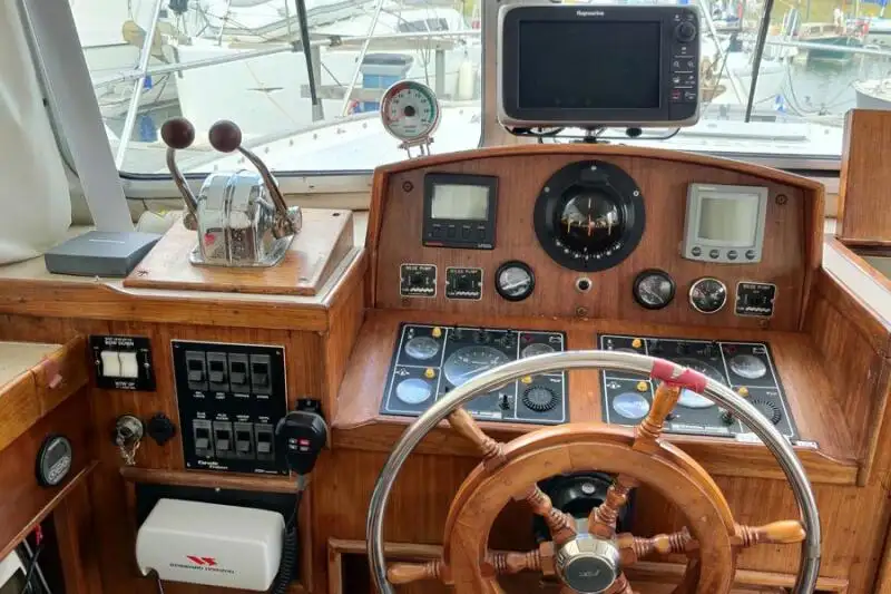 Trawler zu verkaufen
