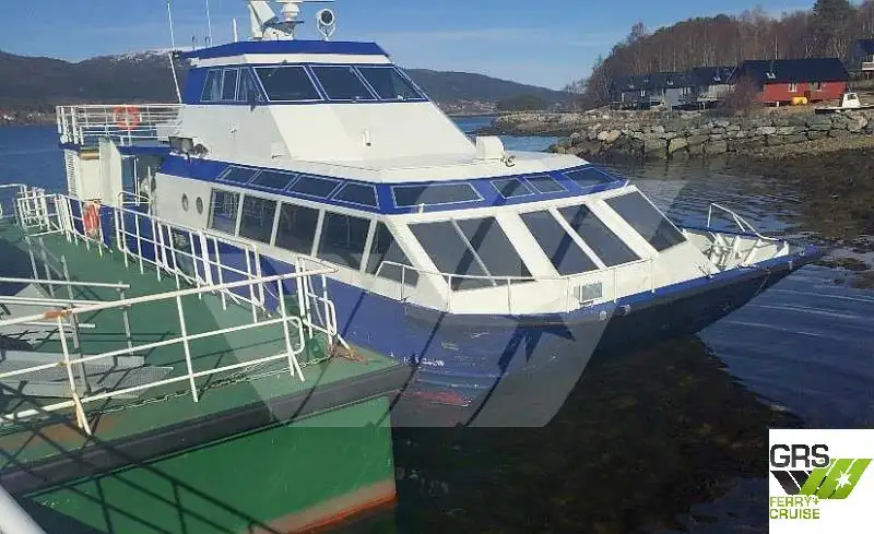Fährschiff zu verkaufen