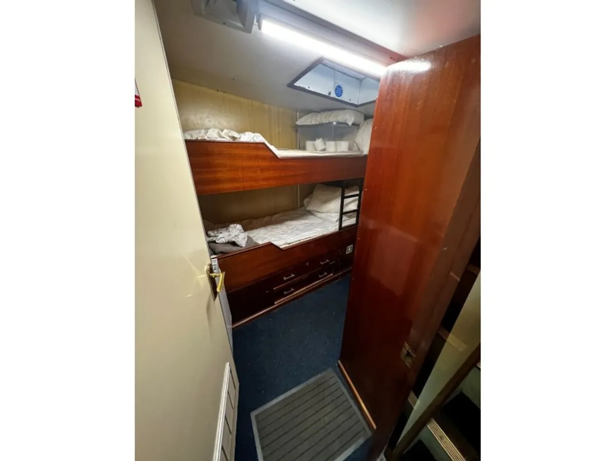 Schleppboot zu verkaufen