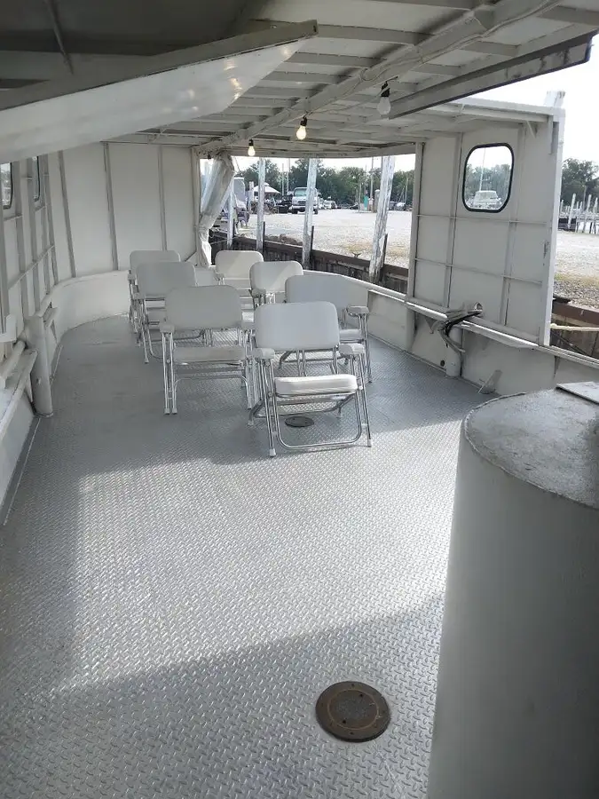Schleppboot zu verkaufen