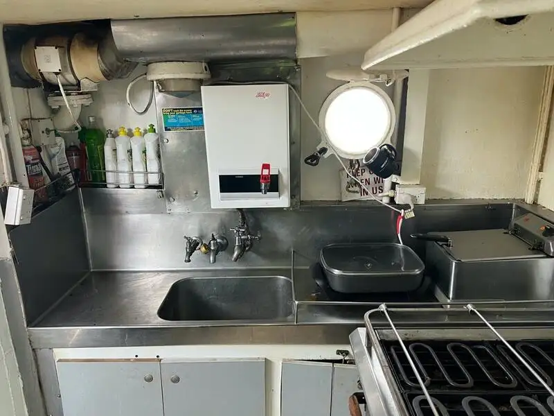 Trawler zu verkaufen