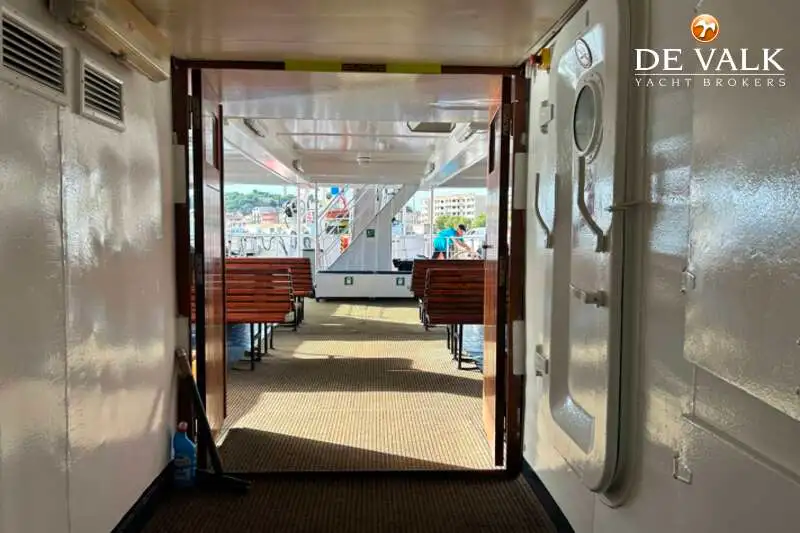 Kreuzfahrtschiff zu verkaufen