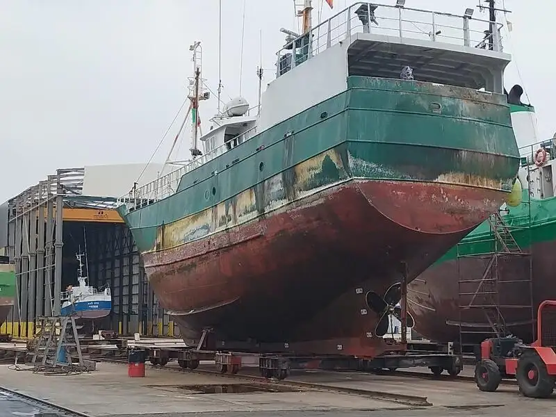 Trawler zu verkaufen